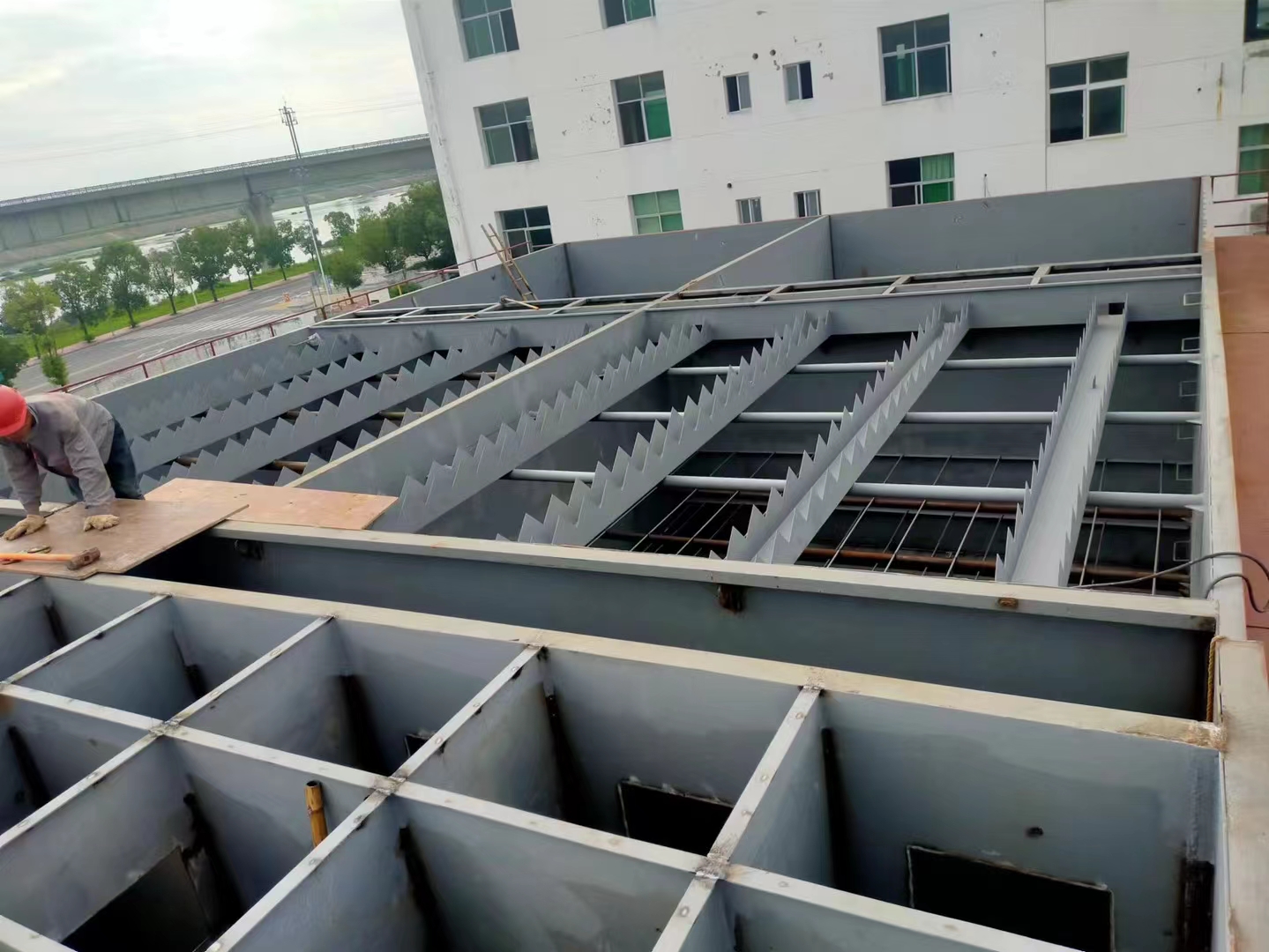 自來(lái)水廠一體化凈水器規(guī)格-青島樂中環(huán)保